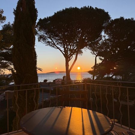 Villa Angelina Front Beach Гримо Екстериор снимка