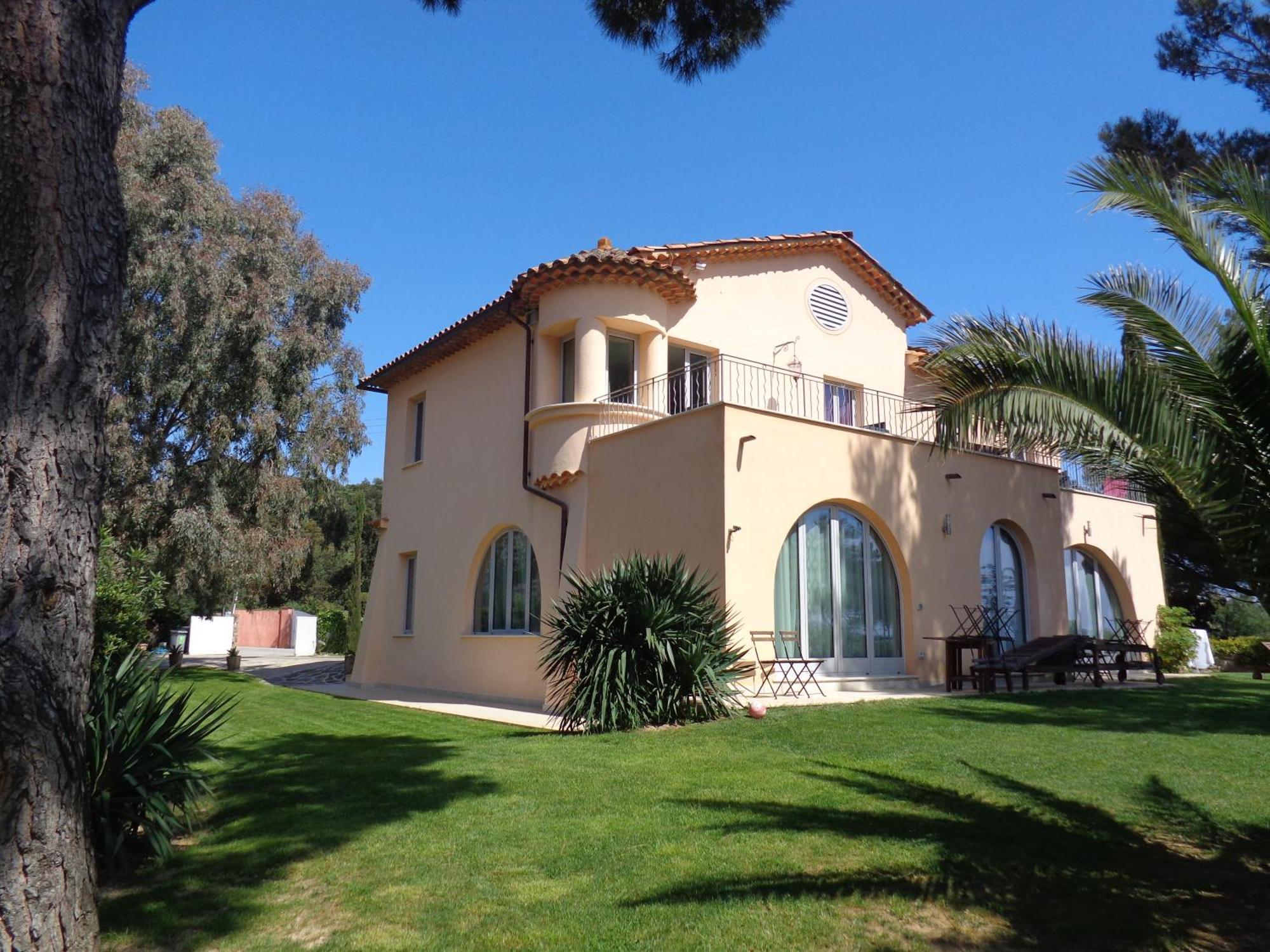 Villa Angelina Front Beach Гримо Екстериор снимка