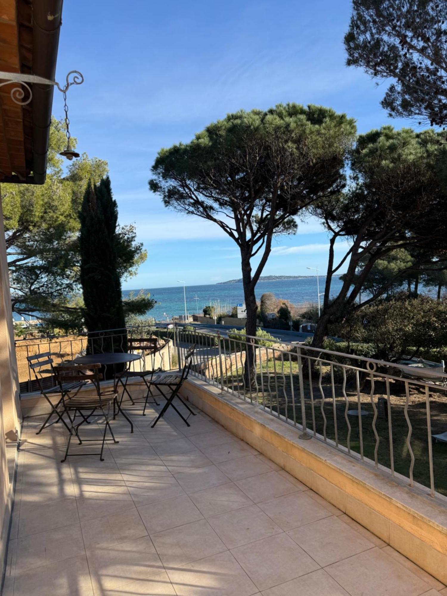 Villa Angelina Front Beach Гримо Екстериор снимка