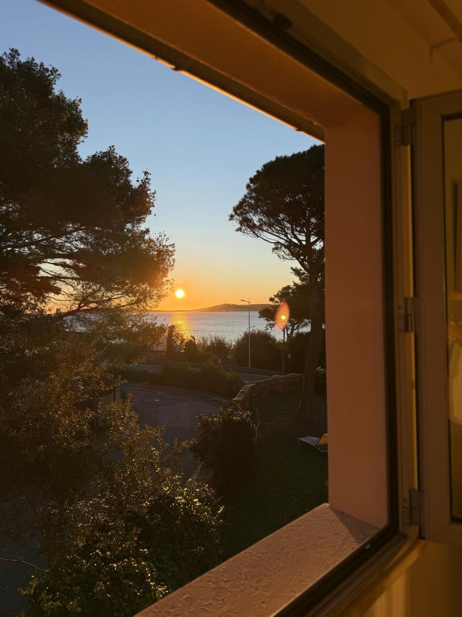 Villa Angelina Front Beach Гримо Екстериор снимка